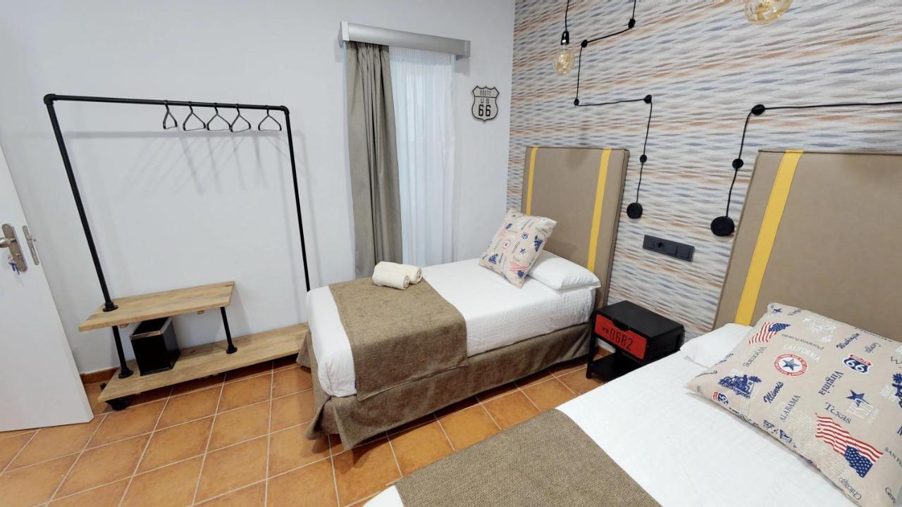 Hostal Boutique La Espanola โรตา ภายนอก รูปภาพ