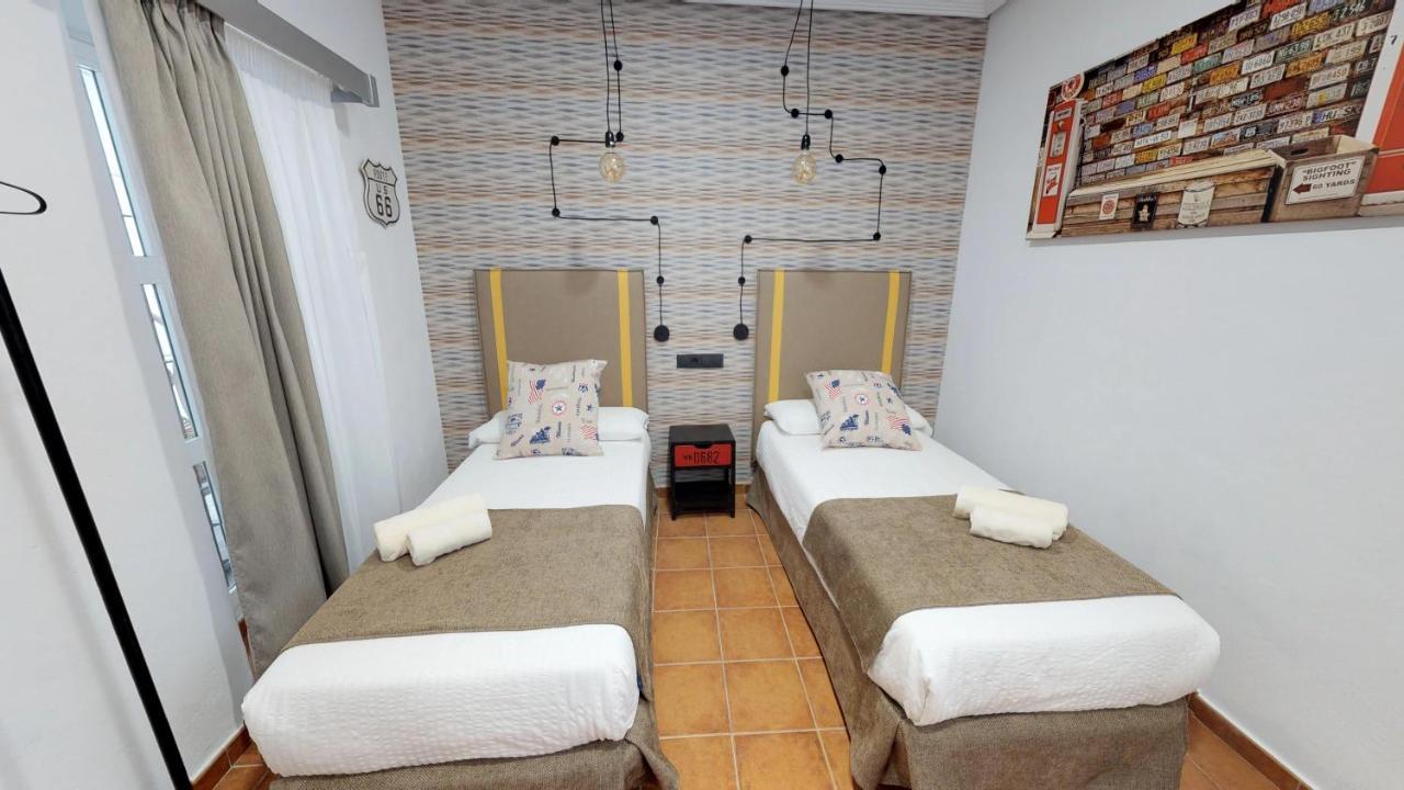 Hostal Boutique La Espanola โรตา ภายนอก รูปภาพ